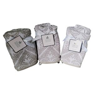 Deborah Connolly Designs Set of 6 Hand Towels Gray and White Diamond Pattern NWT